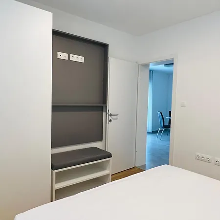 Avis Apartament Selce