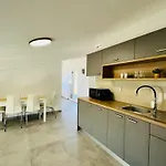 דירה Avis סלצה