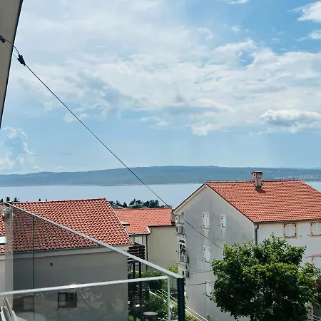 Avis Apartman