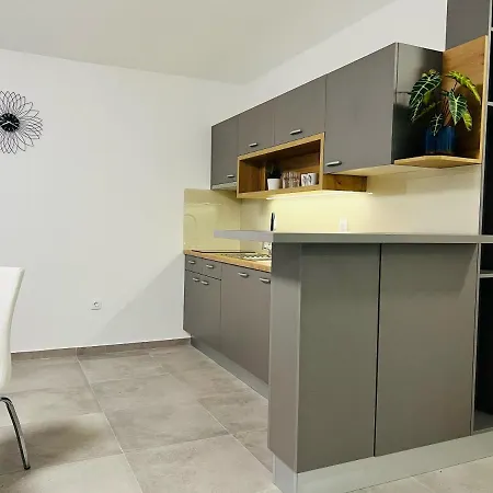 Apartman Avis Selce