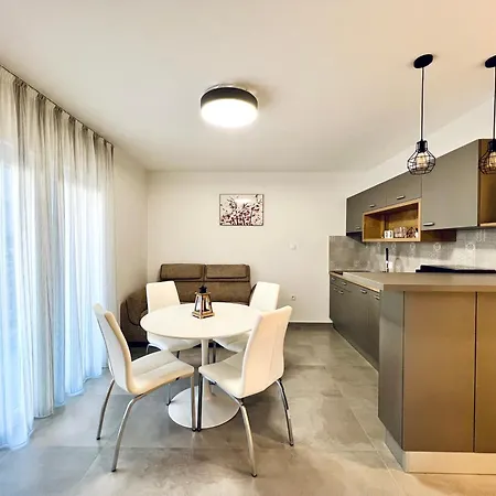 Avis Apartment Selce