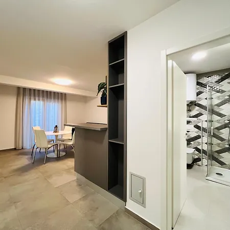 Avis Apartment Selce