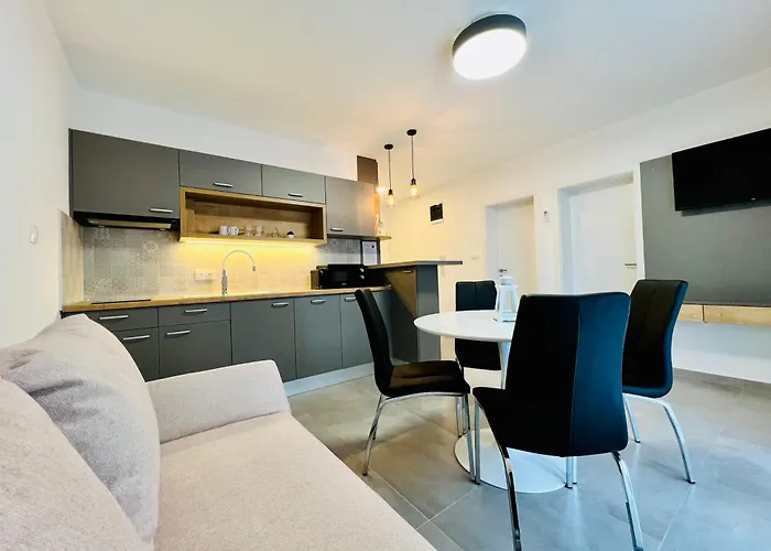 Διαμέρισμα Avis *