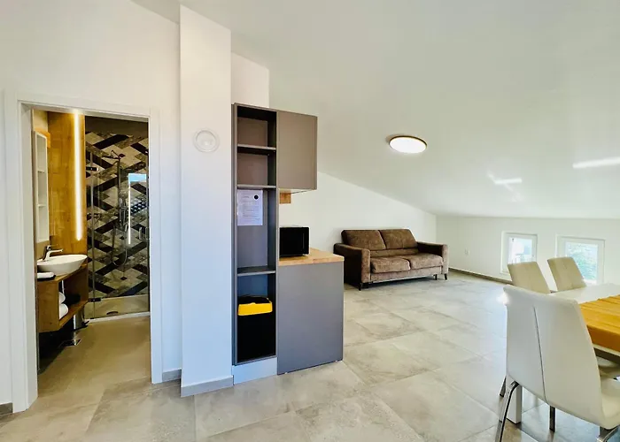 Avis Διαμέρισμα Selce